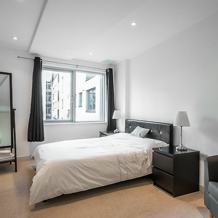 City Center Apartment Бедфорд Екстериор снимка