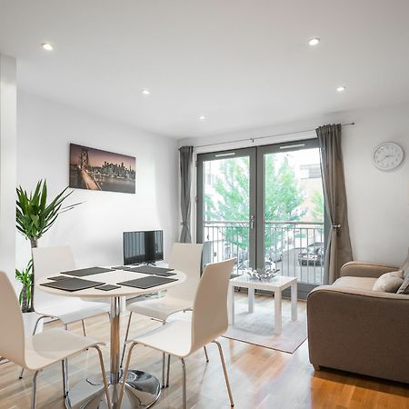 City Center Apartment Бедфорд Екстериор снимка