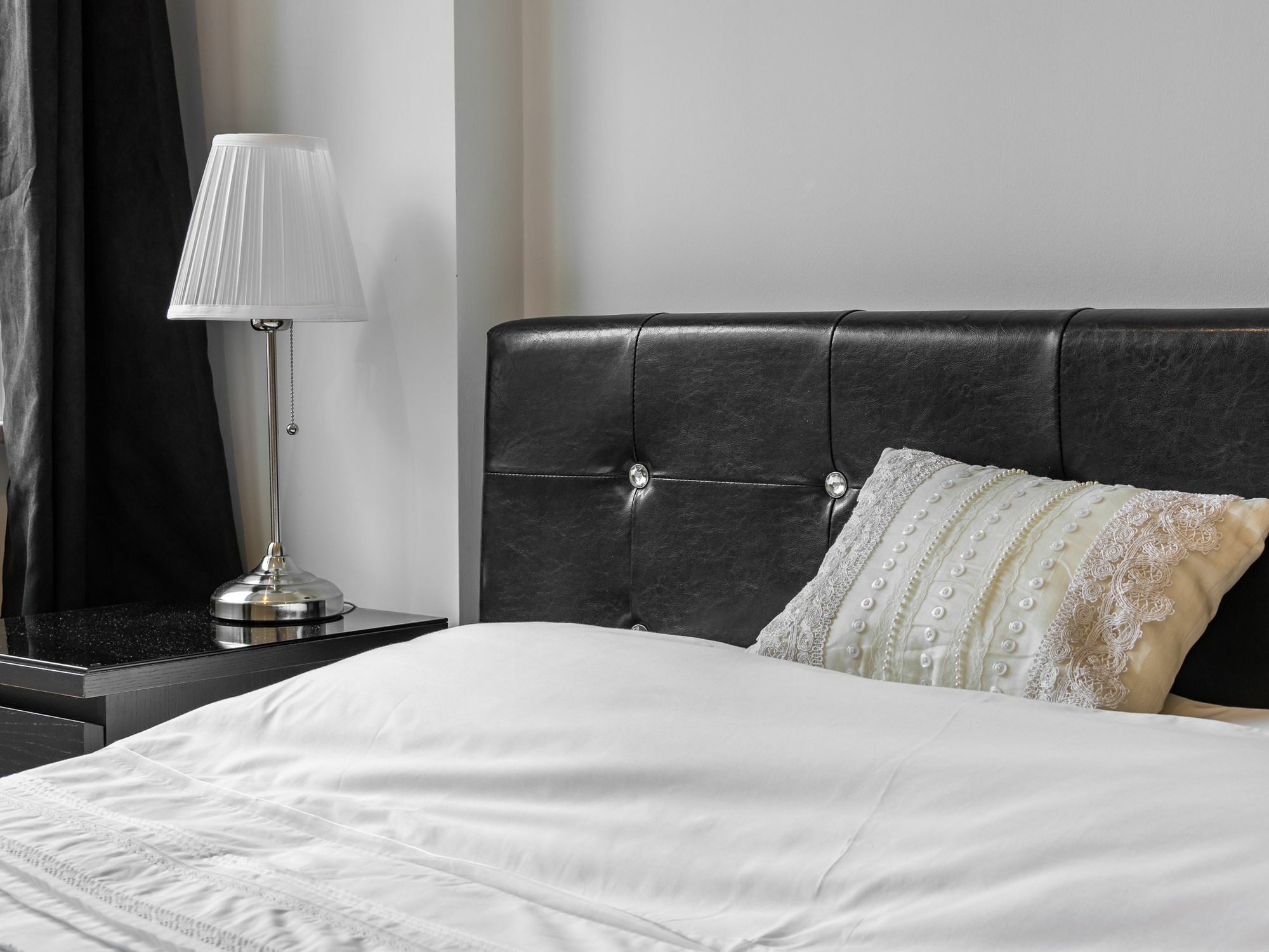 City Center Apartment Бедфорд Екстериор снимка